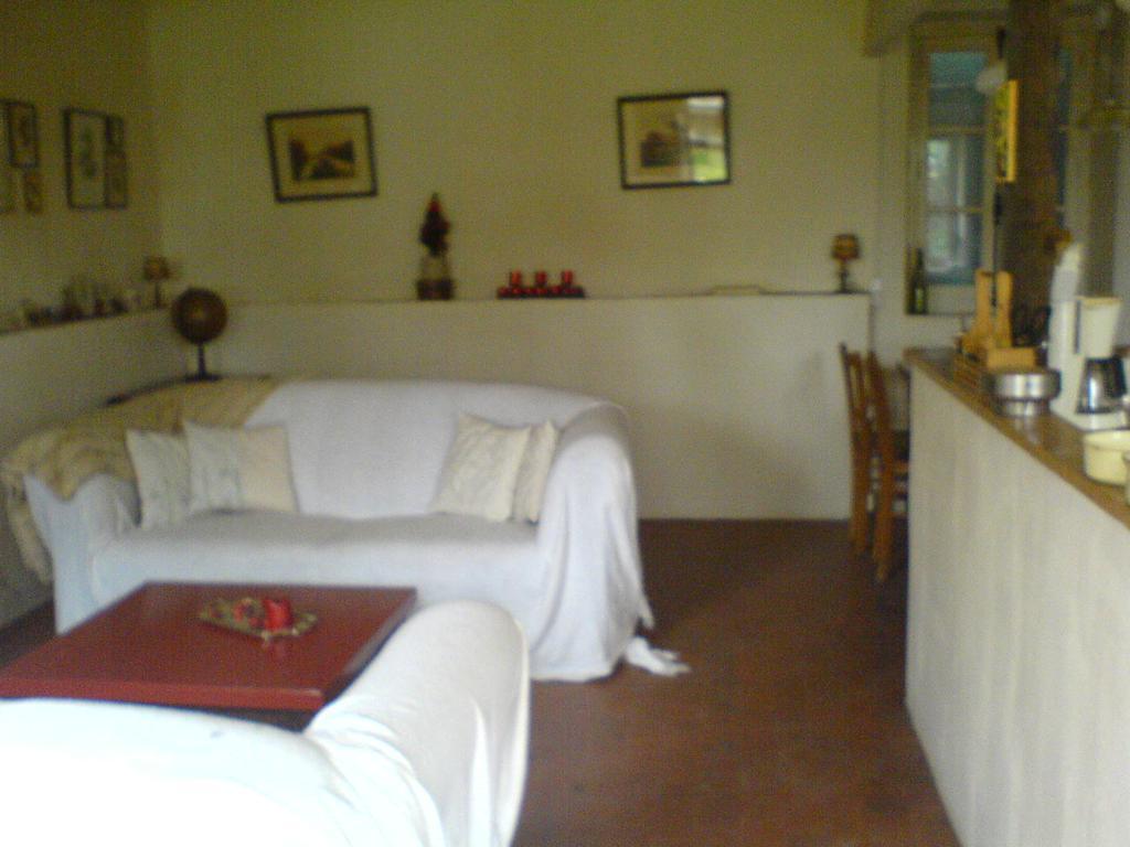 Les Champys Guest House Saint-Péreuse Exterior foto